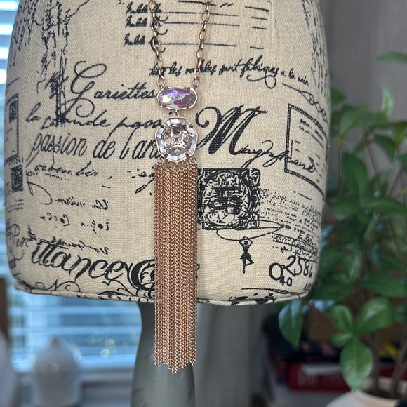 Kendra Scott Jewelry - Kendra Scott Tae Dichroic Glass Elegant Rose Gold Tassel Necklace